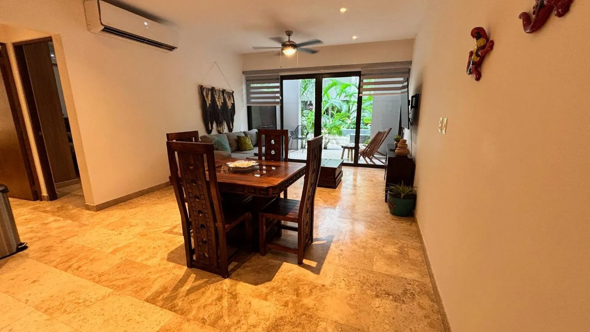Apartamento Modern 2Br Condo 1 Block From 5Th Ave Wt Pool, Gym N Fast Wifi Playa del Carmen