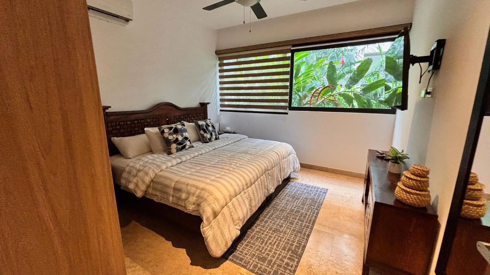 Apartamento Modern 2Br Condo 1 Block From 5Th Ave Wt Pool, Gym N Fast Wifi Playa del Carmen México