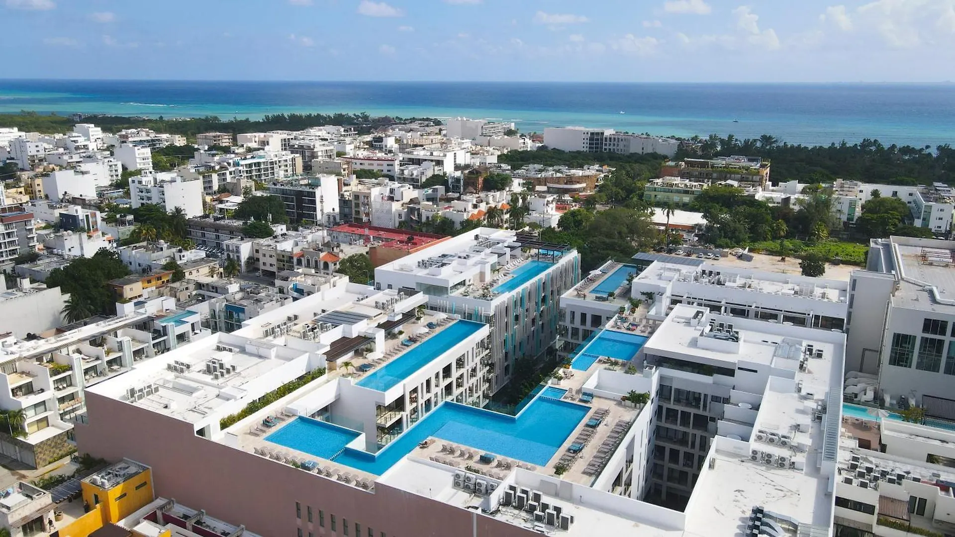 Apartamento Modern 2Br Condo 1 Block From 5Th Ave Wt Pool, Gym N Fast Wifi Playa del Carmen México